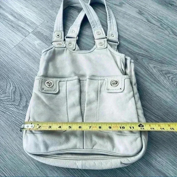 MARC  JACOBS CREAM OFF WHITE PEBBLE LEATHER SHOULDER GOLD HARDWARE BAG - Picture 15 of 15